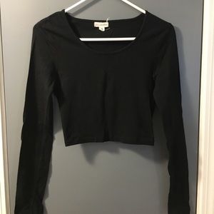 Long sleeve crop top